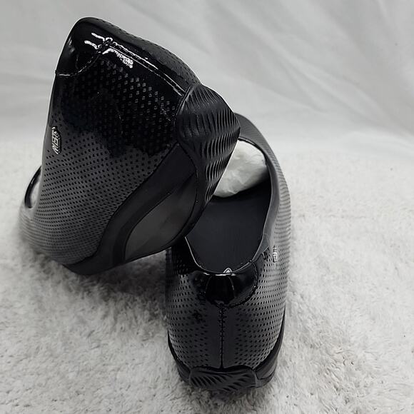 MBT HANI 8 BLACK PATENT LEATHER SLIP ON SHOES SIZE 7-7.5 NIB - Picture 15 of 16